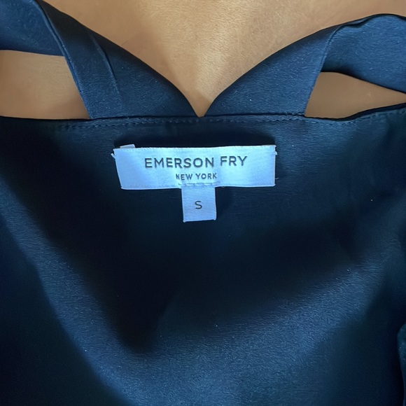 EMERSON FRY Silk V Back Top - Picture 10 of 12